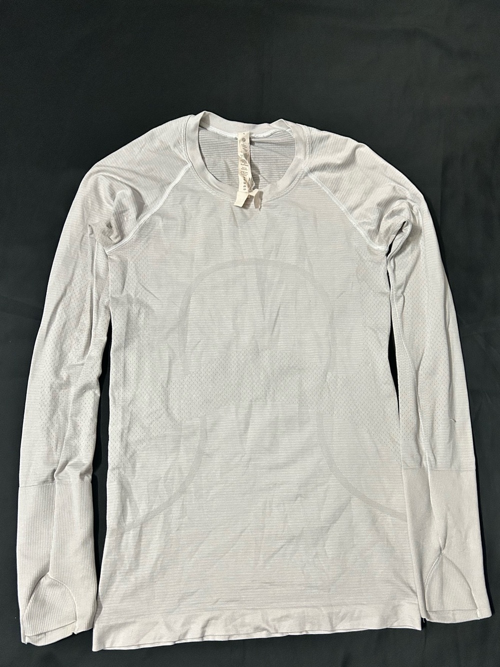 lululemon athletica Light Gray Long-Sleeve Performance Top